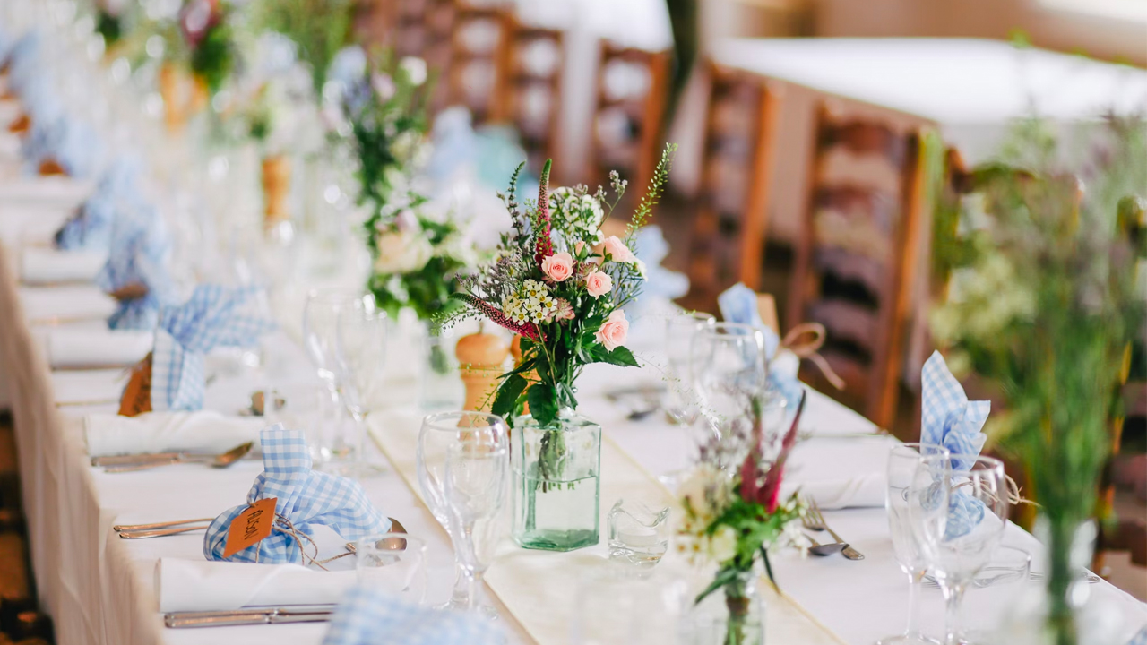 Rent or Buy Wedding Decor Items: Making the Right Choice